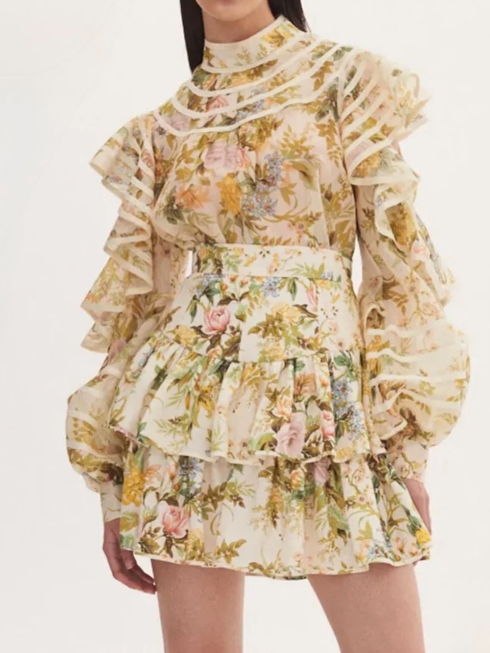 Alemais elegant silk/linen Floral Top with Ruffles.  Size 4